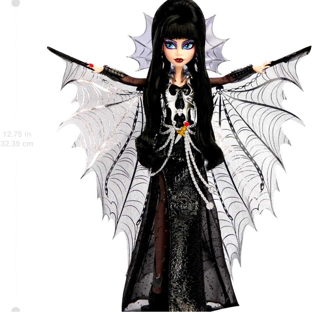 New limited edition monster high skullector Elvira Mistress of the darkness doll